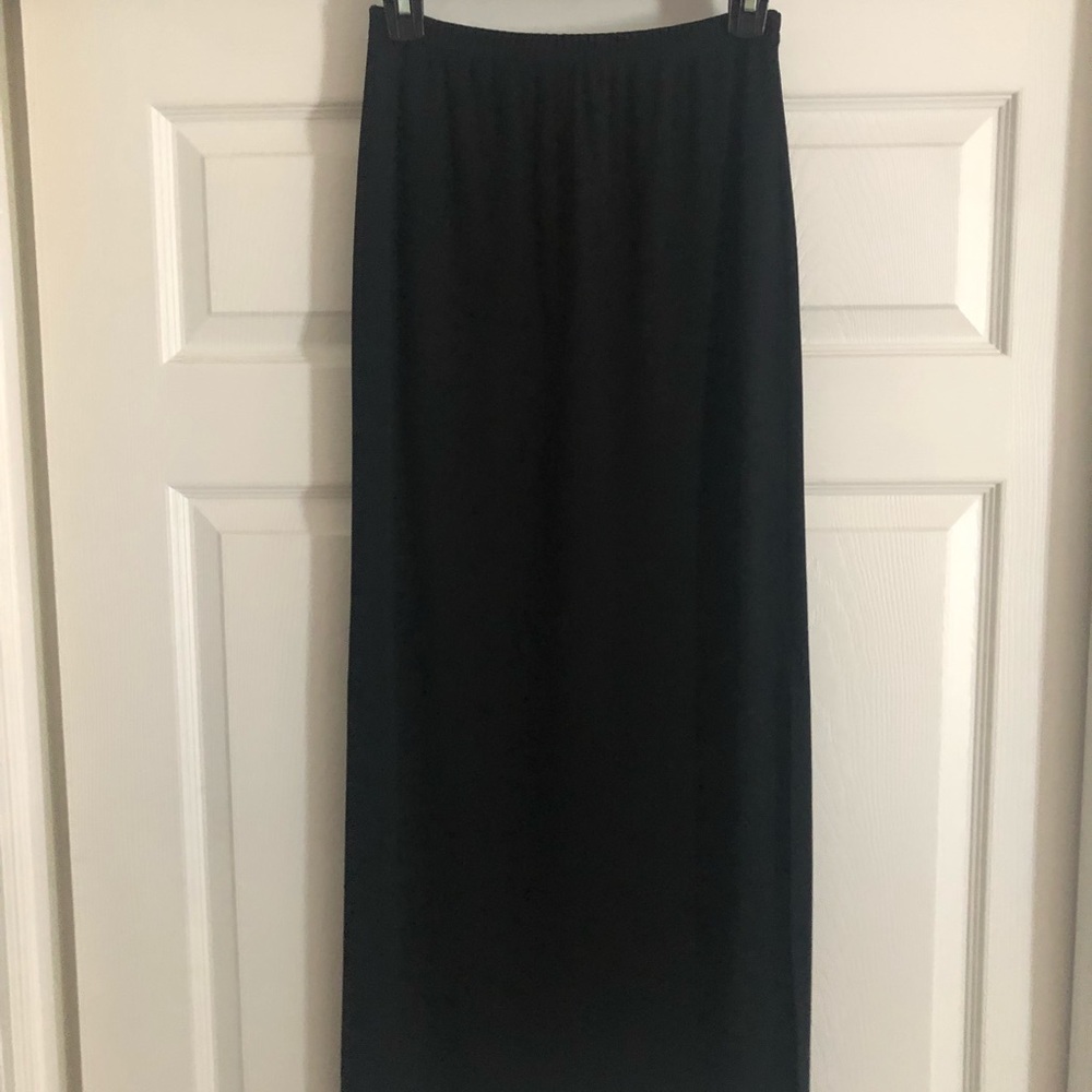 TAO LONG STRETCHY SKIRT BLACK SZ S 🖤